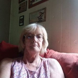 Meet your Posher, Phyllis